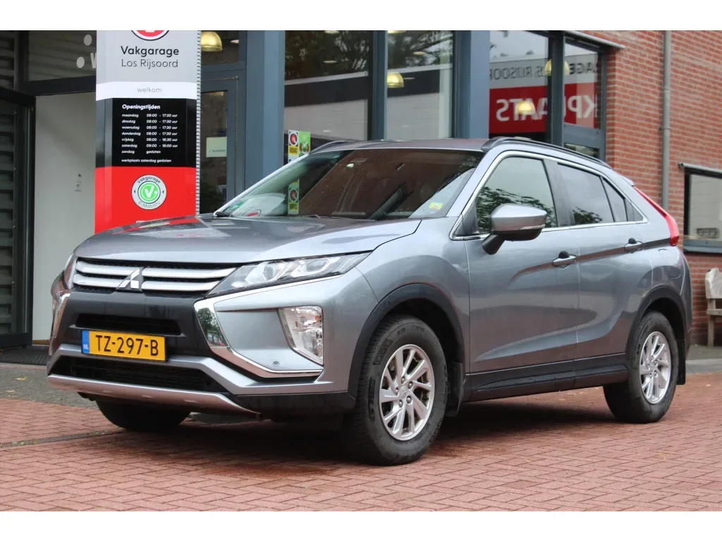 Mitsubishi Eclipse Cross (2018) — foto 1