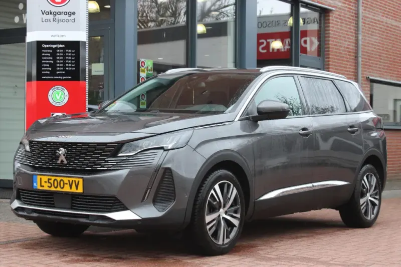 Peugeot 5008 (2021)