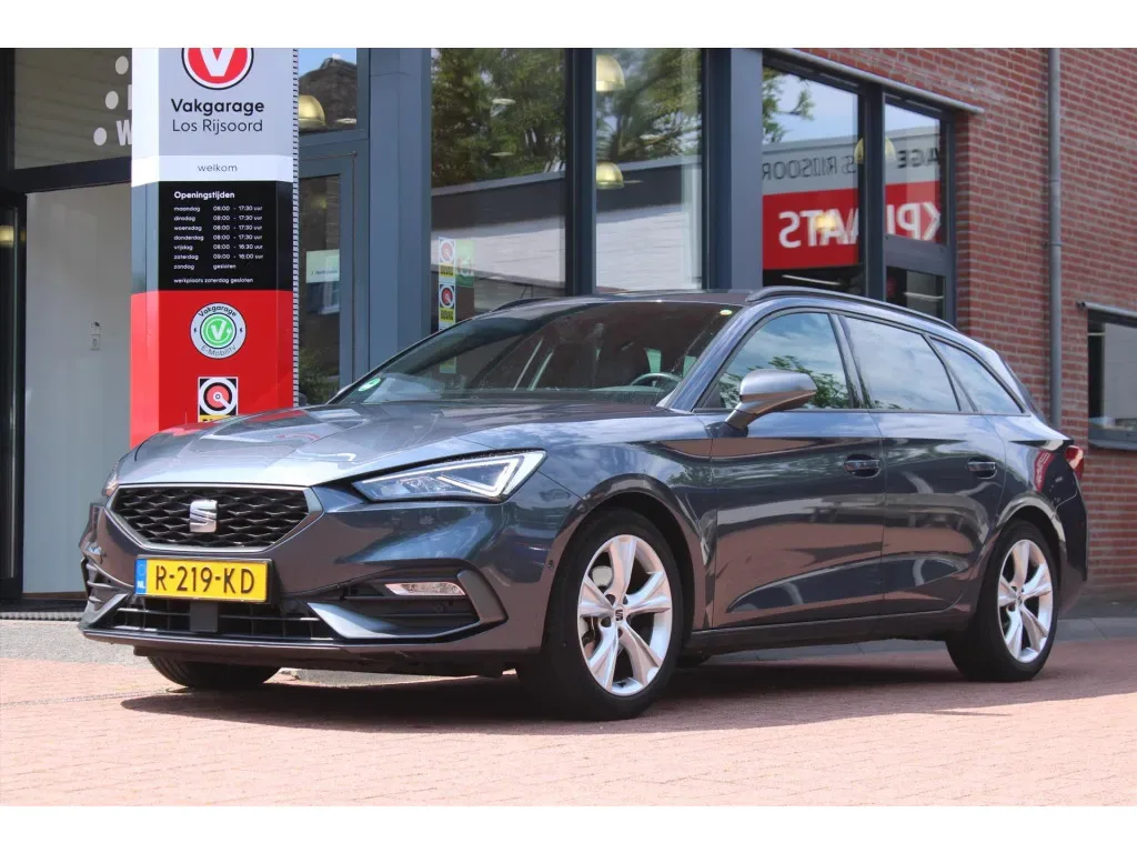 SEAT Leon Sportstourer (2022) — foto 1