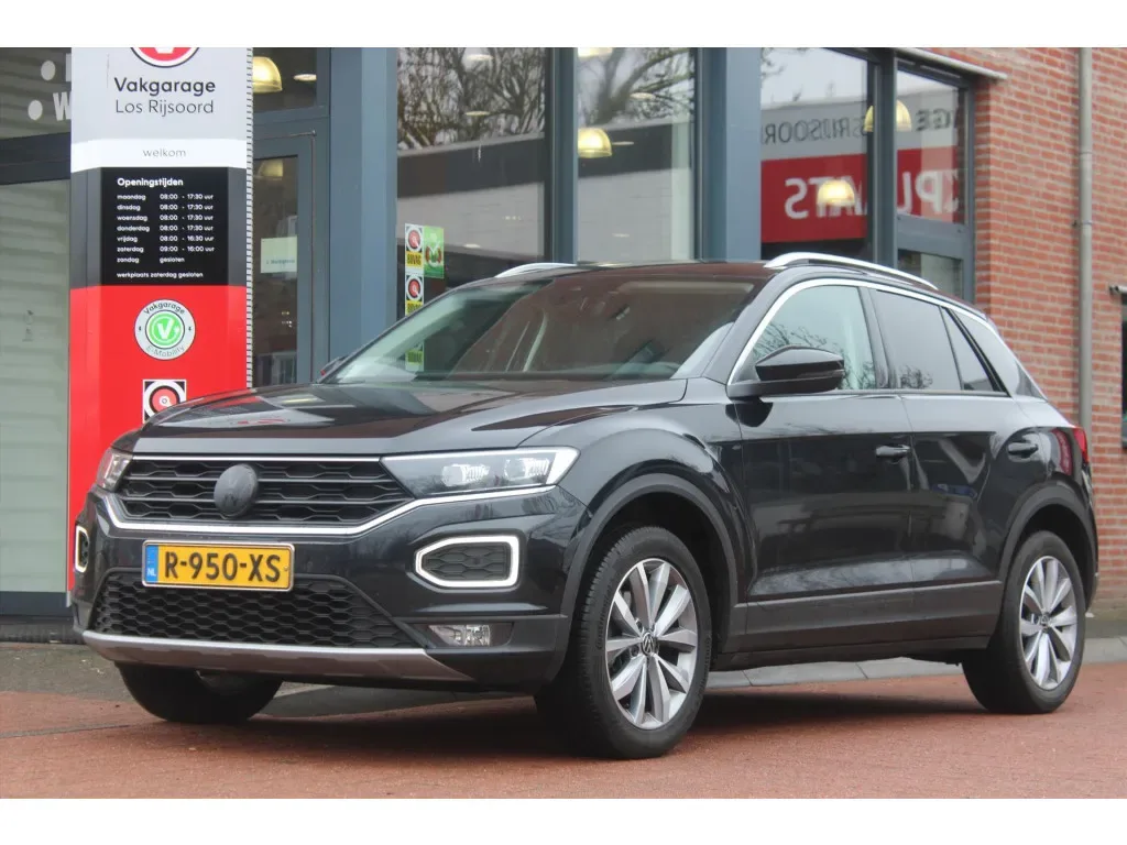 Volkswagen T-Roc (2022) — foto 1
