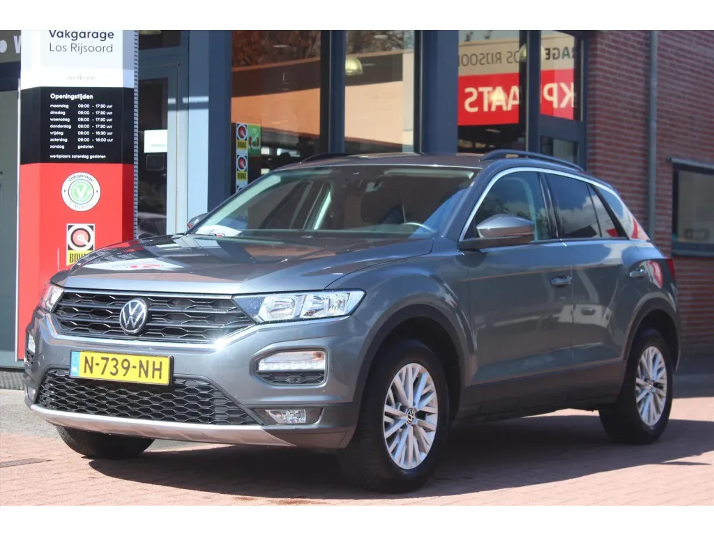 Volkswagen T-Roc (2021) — foto 1