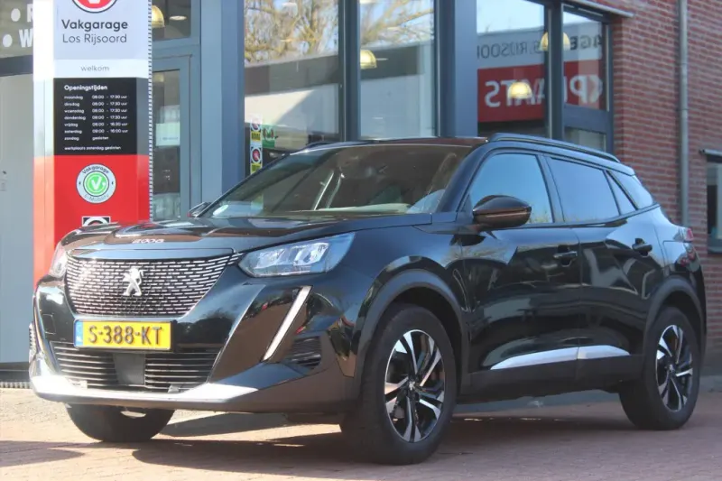 Peugeot 2008 (2023)