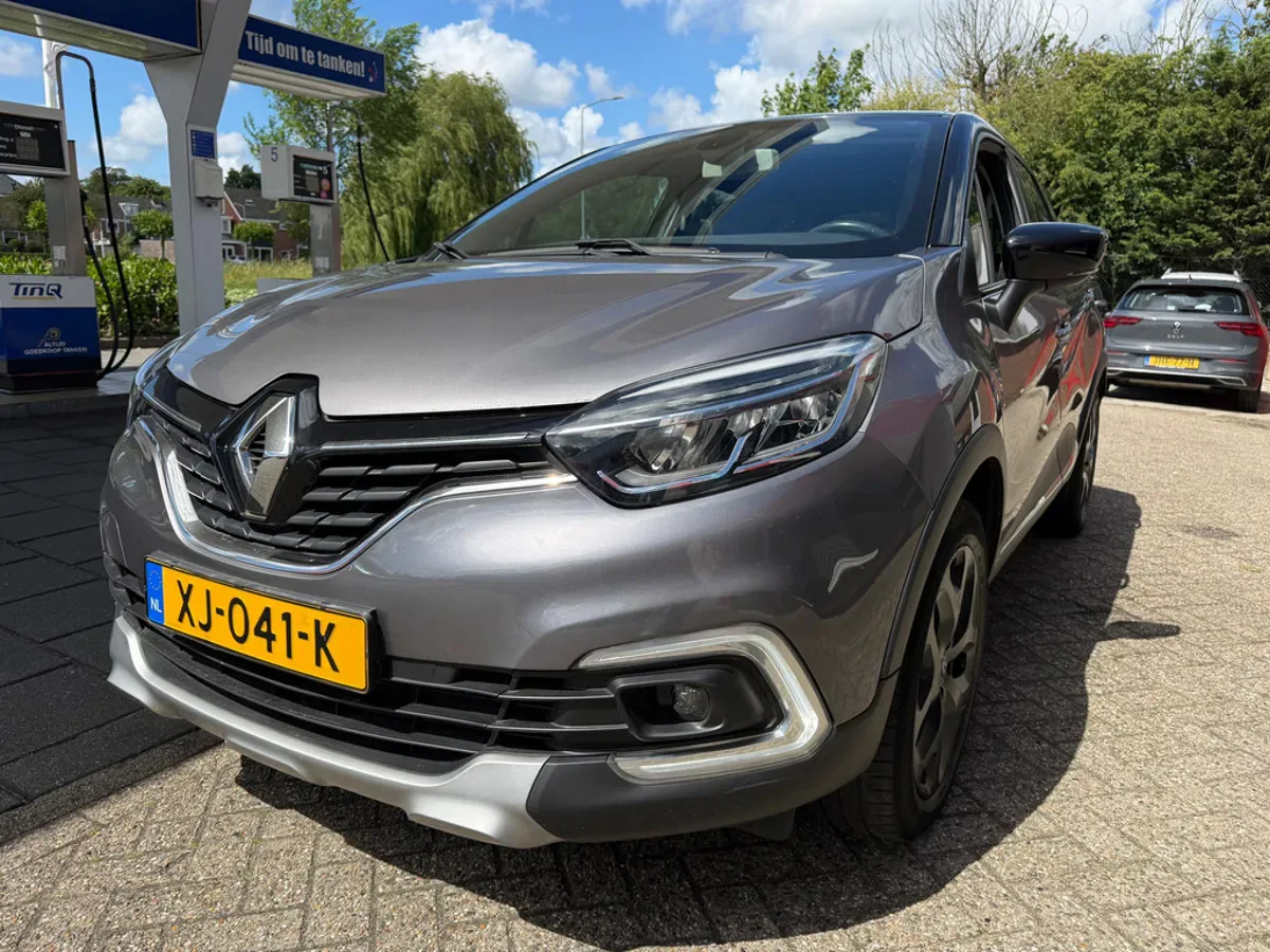 Renault Captur (2018) — foto 1