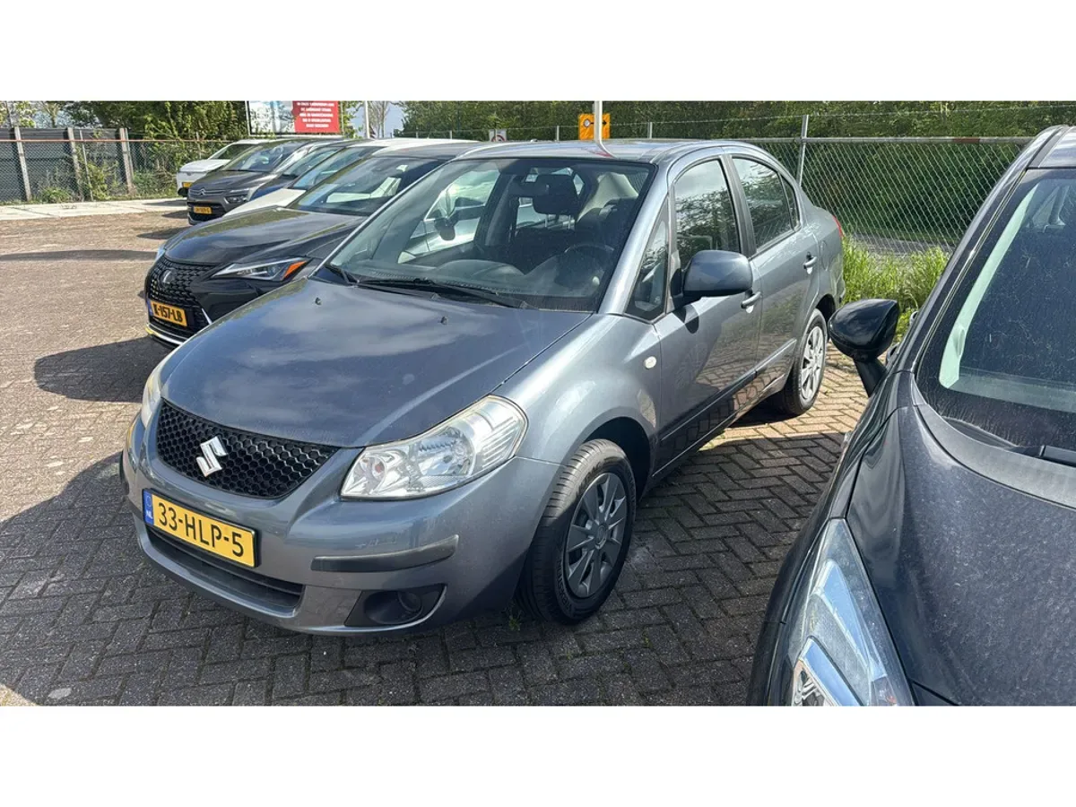 Suzuki SX4 (2009) — foto 1