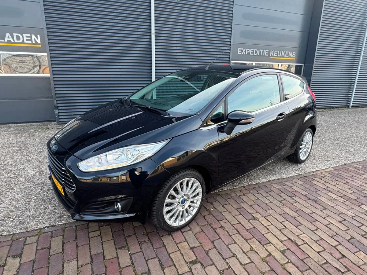 Ford Fiesta (2015) — foto 1