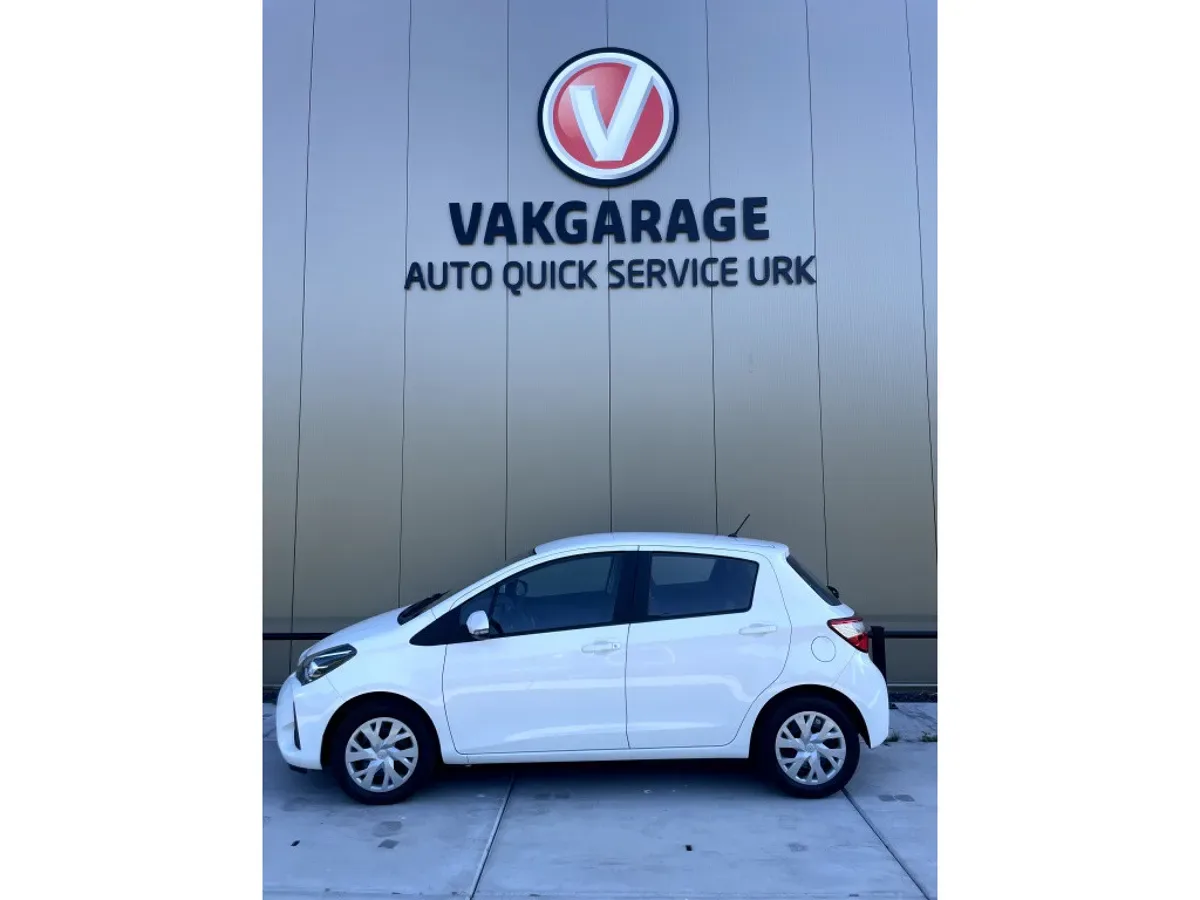 Toyota Yaris (2019) — foto 1