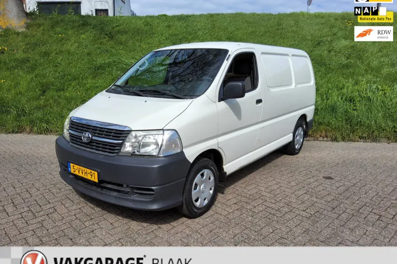 Toyota HiAce (2012)