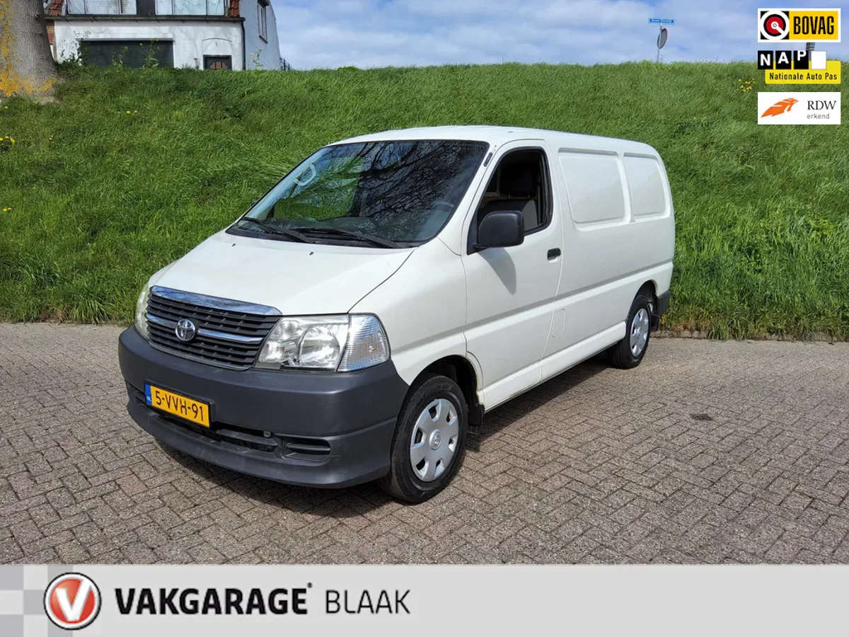Toyota HiAce (2012) — foto 1