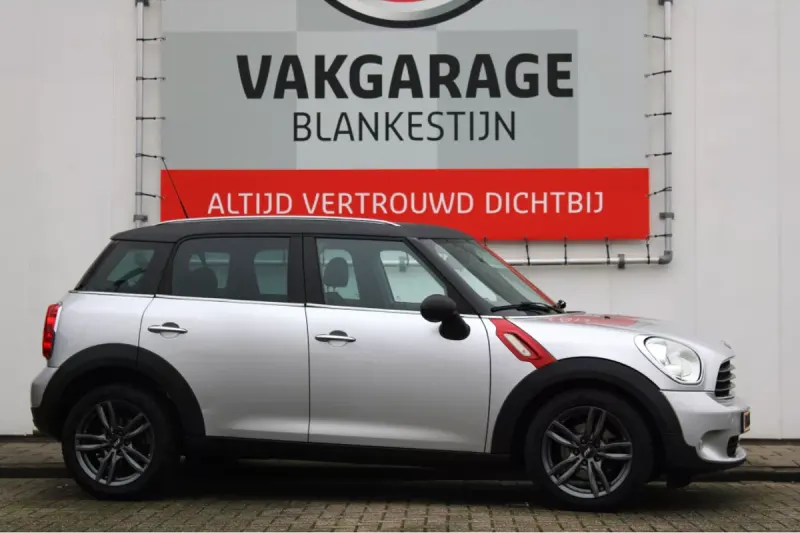 MINI Countryman (2011)