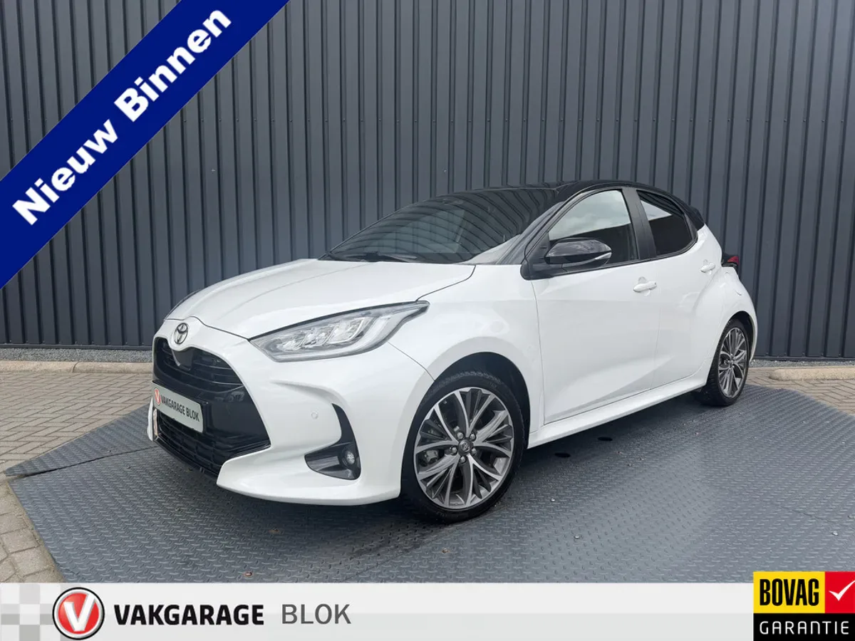 Toyota Yaris (2024) — foto 1