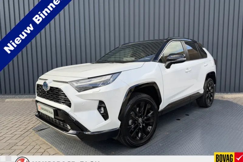Toyota RAV4 (2023)