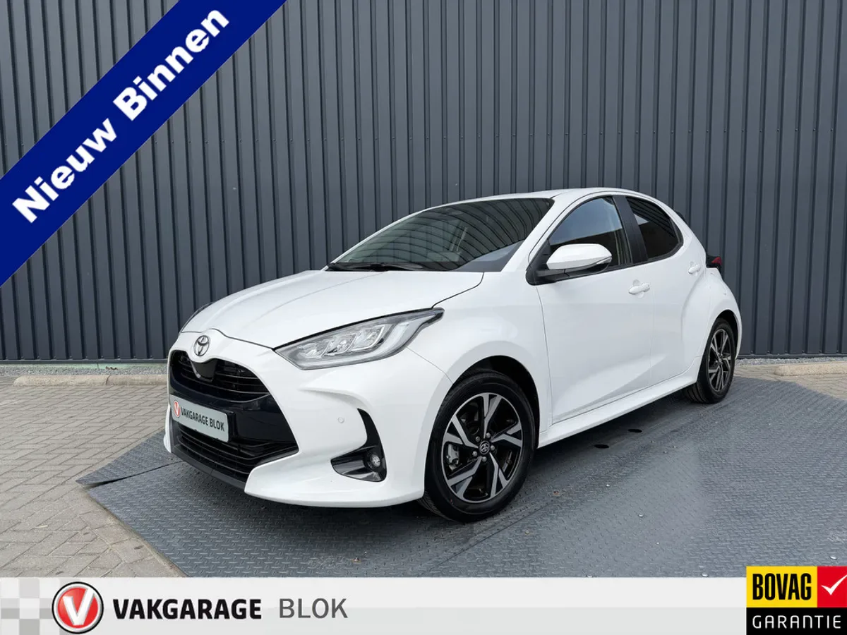 Toyota Yaris (2024) — foto 1