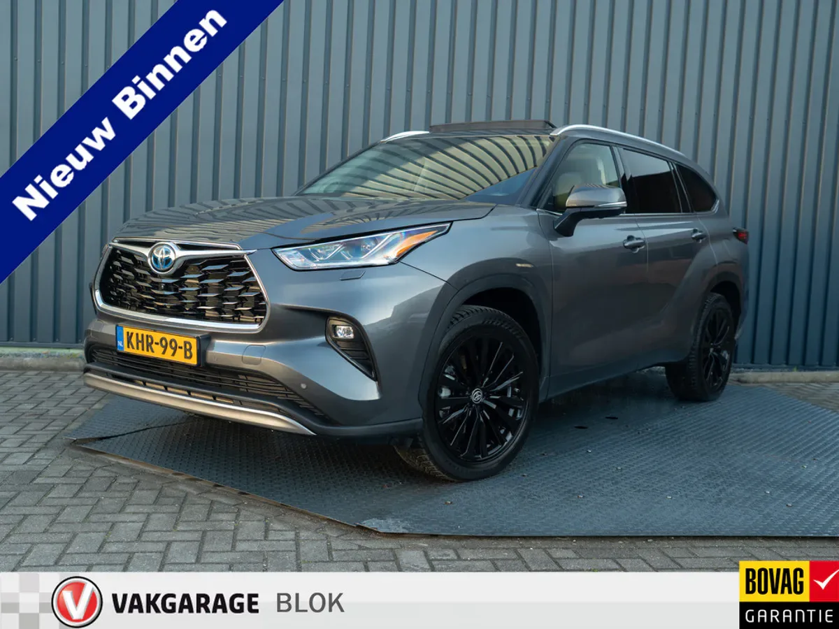 Toyota Highlander (2024) — foto 1