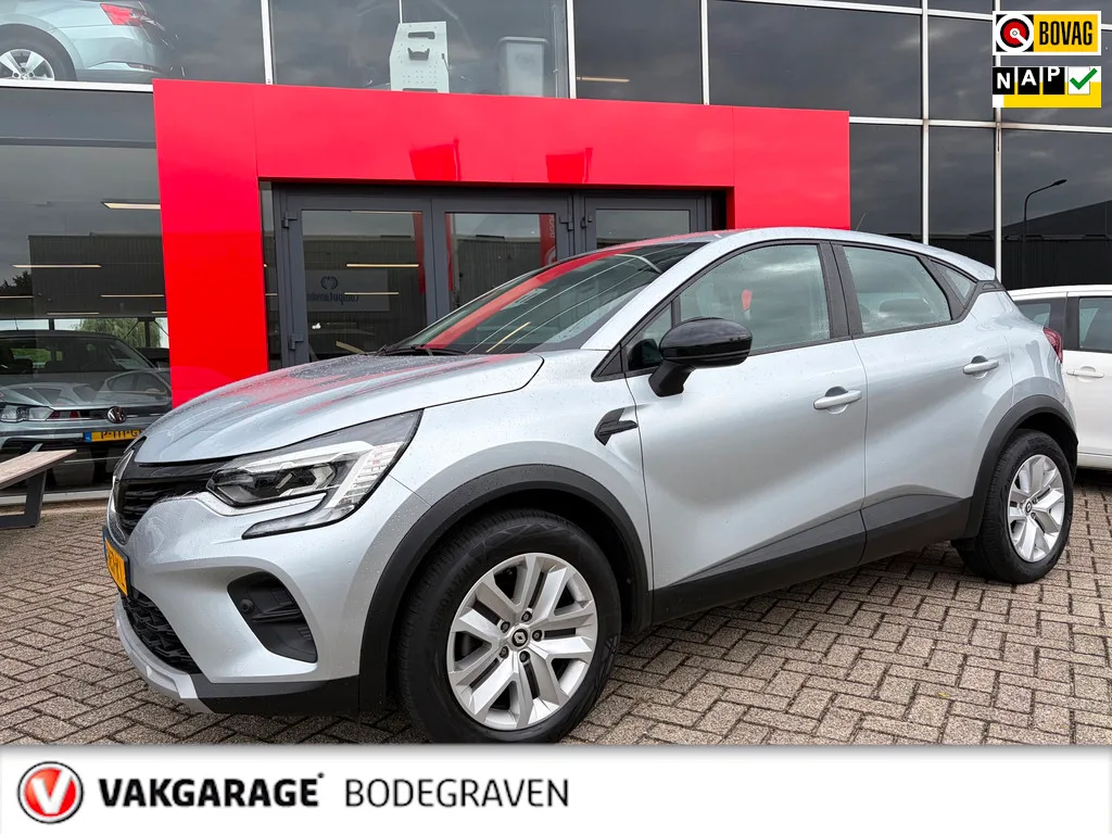Renault Captur (2023) — foto 1