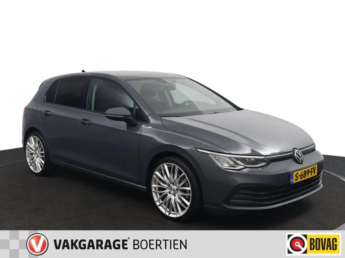 Volkswagen Golf (2023) — foto 1