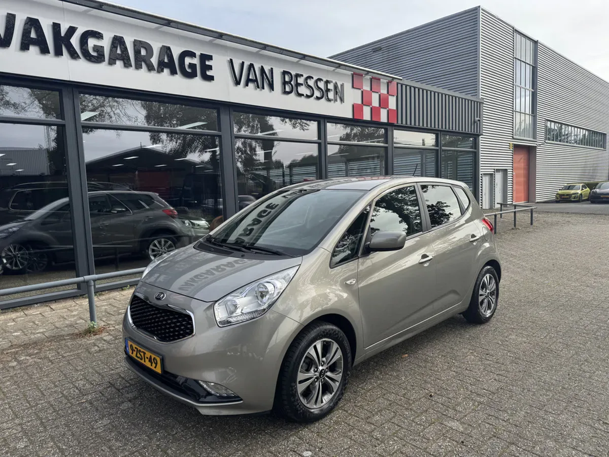 Kia Venga (2015) — foto 1