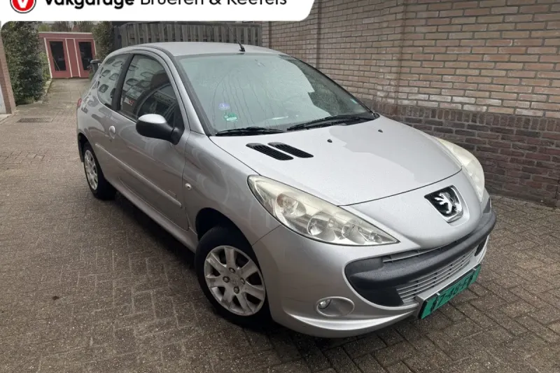 Peugeot 206 (2011)