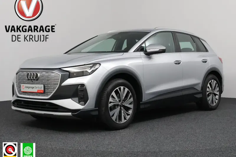 Audi Q4 e-tron (2023)