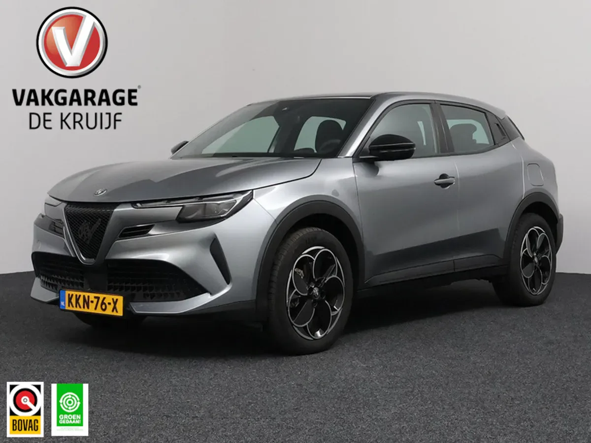 Alfa Romeo Junior (2025) — foto 1