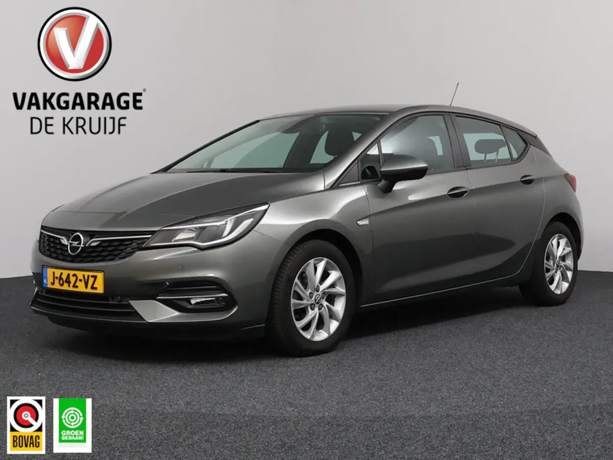Opel Astra (2020) — foto 1