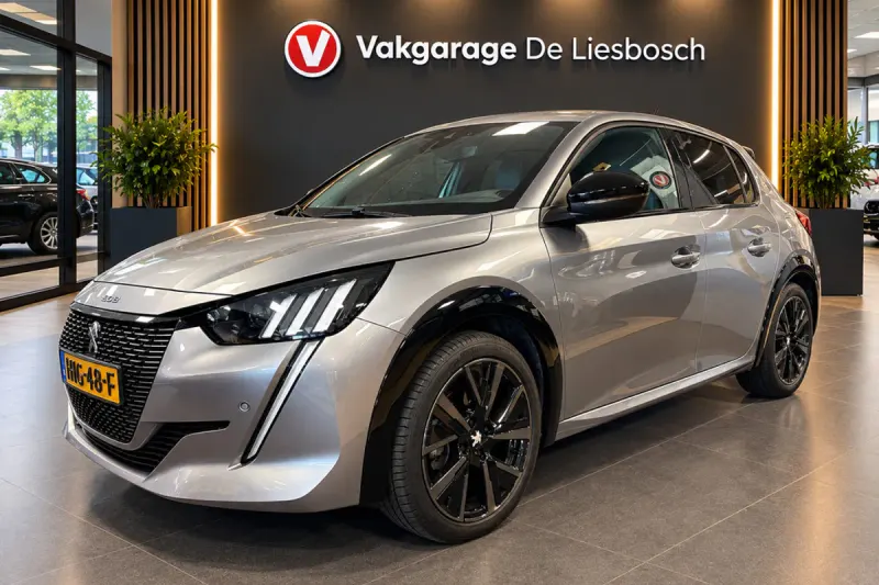 Peugeot 208 (2023)