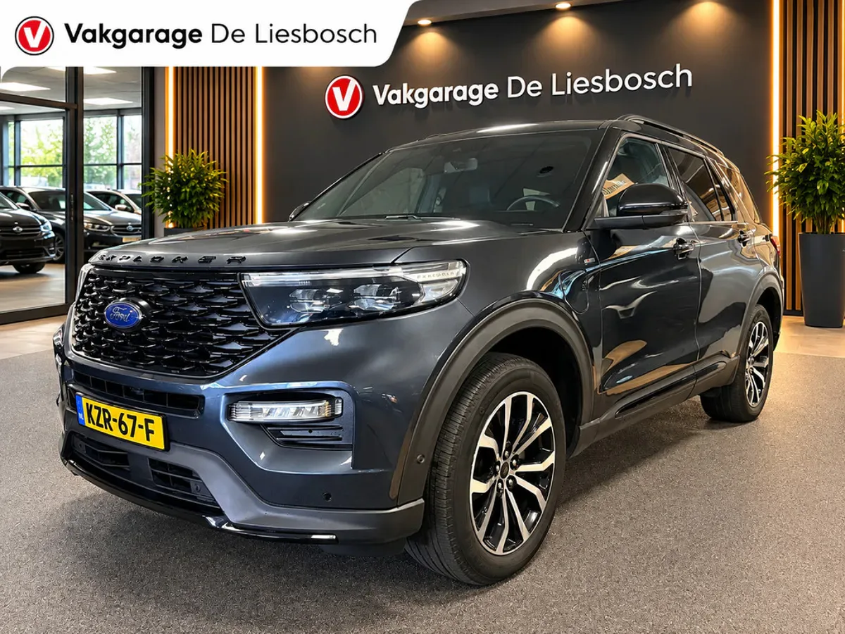 Ford Explorer (2022) — foto 1