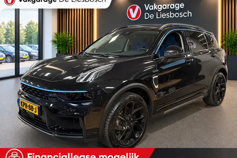 Lynk & Co 01 (2022)
