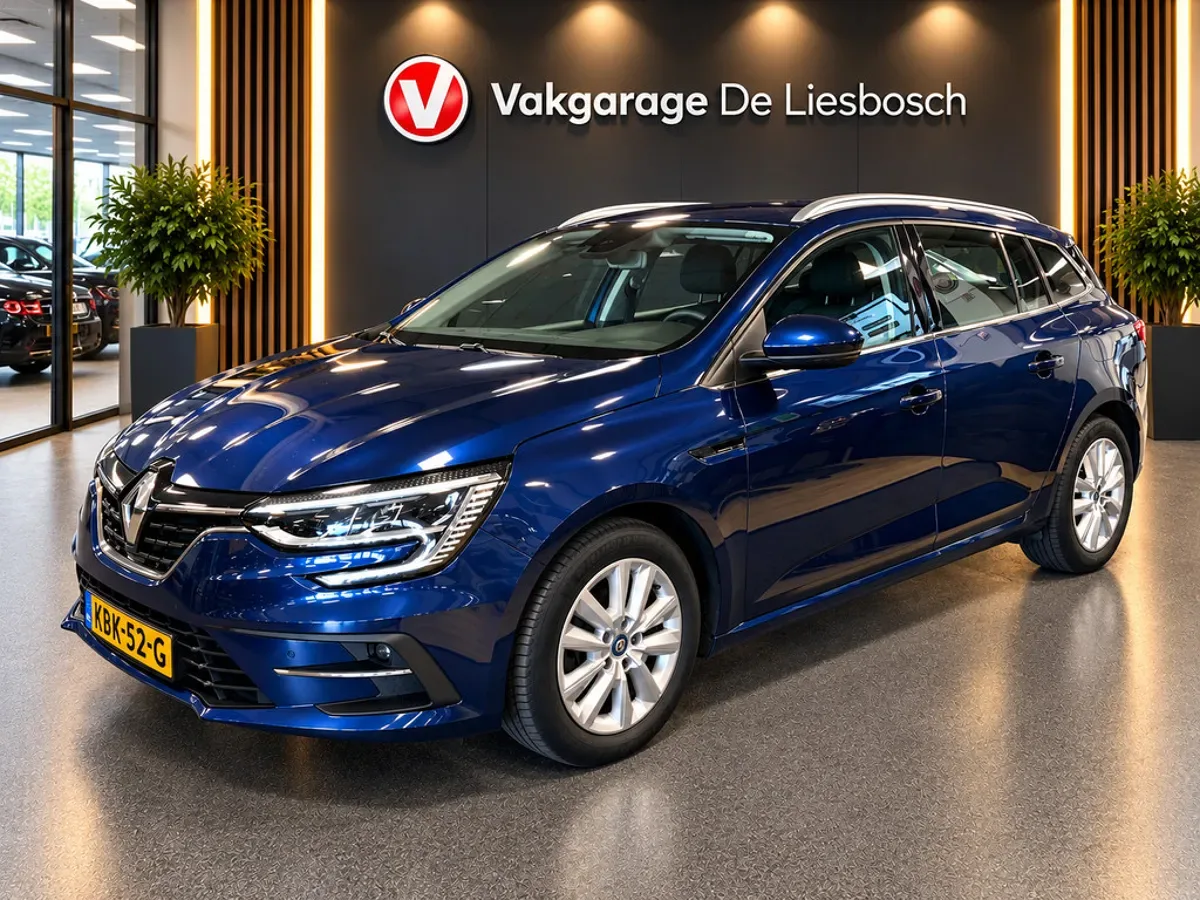 Renault Mégane E-Tech (2021) — foto 1