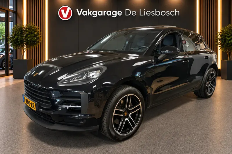 Porsche Macan (2019)