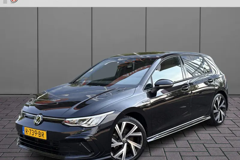 Volkswagen Golf (2022)