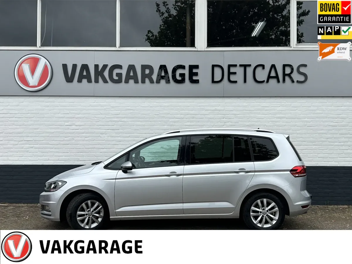 Volkswagen Touran (2017) — foto 1