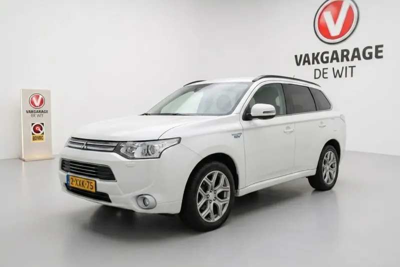 Mitsubishi Outlander (2014)
