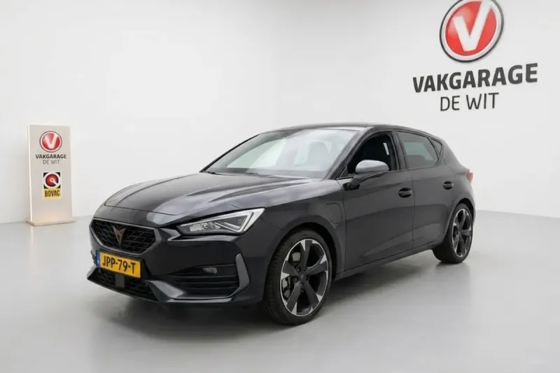 CUPRA Leon (2023)