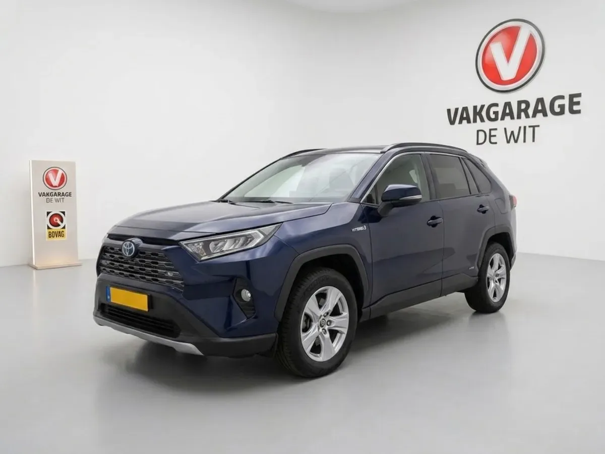 Toyota RAV4 (2021) — foto 1