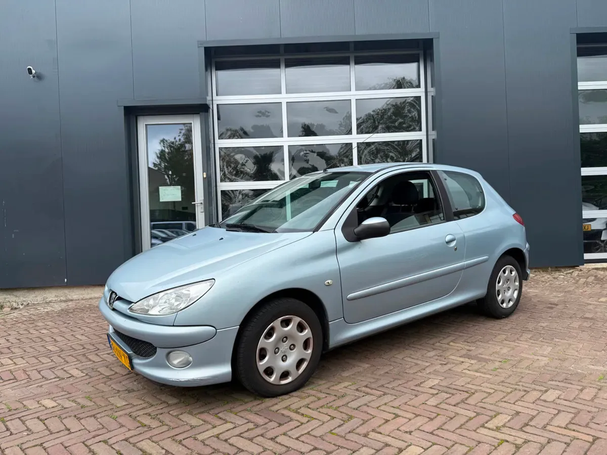 Peugeot 206 (2007) — foto 1