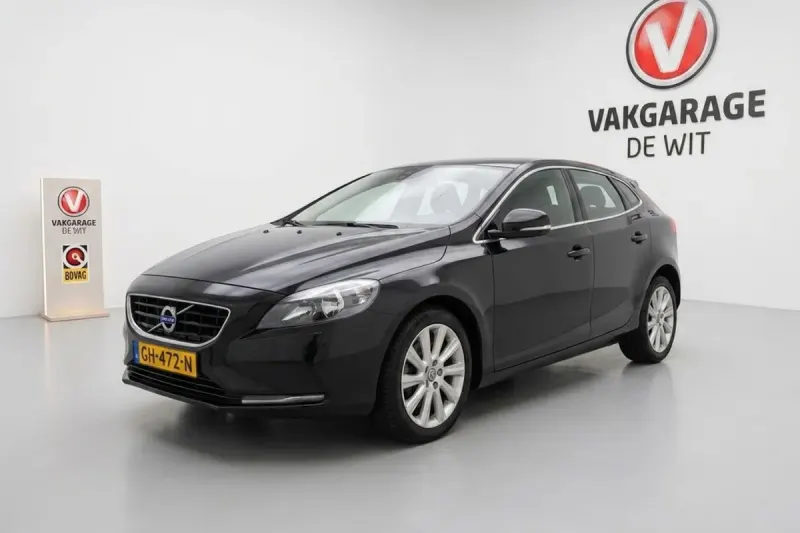 Volvo V40 (2015)