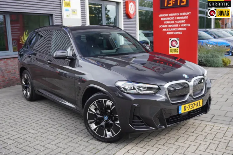 BMW iX3 (2022)