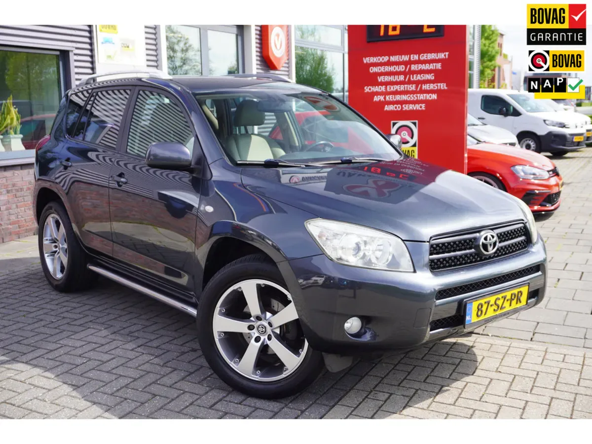 Toyota RAV4 (2006) — foto 1