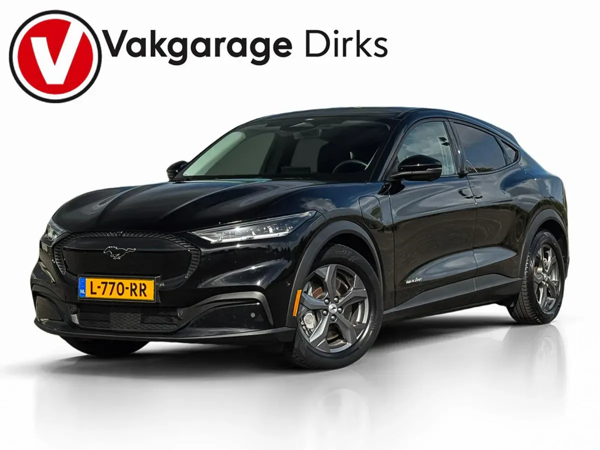 Ford Mustang Mach-E (2021) — foto 1