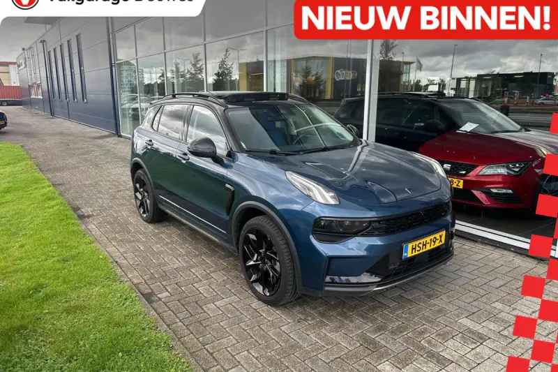 Lynk & Co 01 (2022)