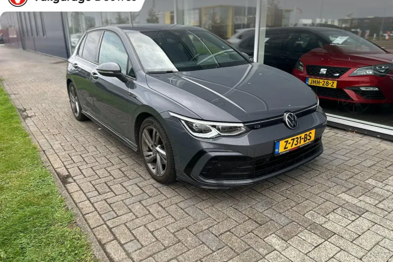 Volkswagen Golf (2021)