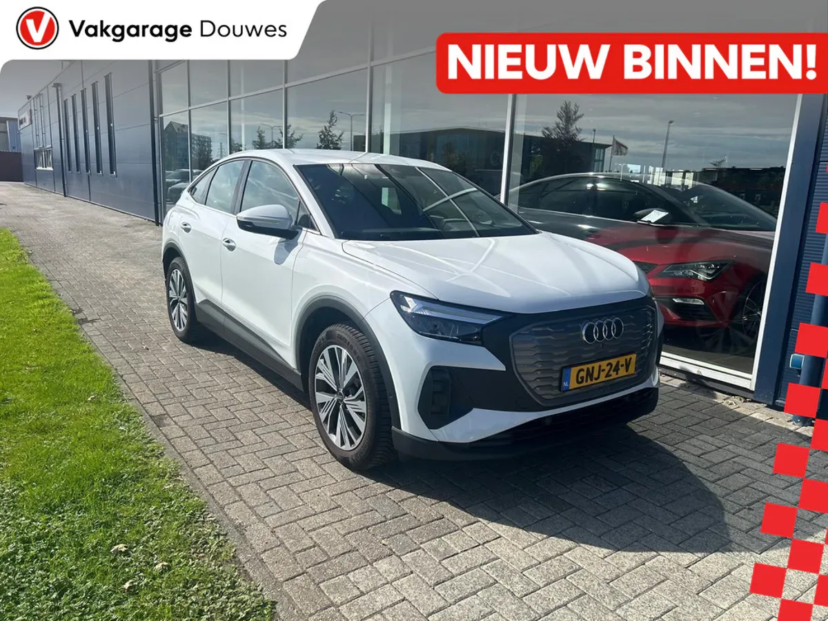Audi Q4 e-tron (2023) — foto 1