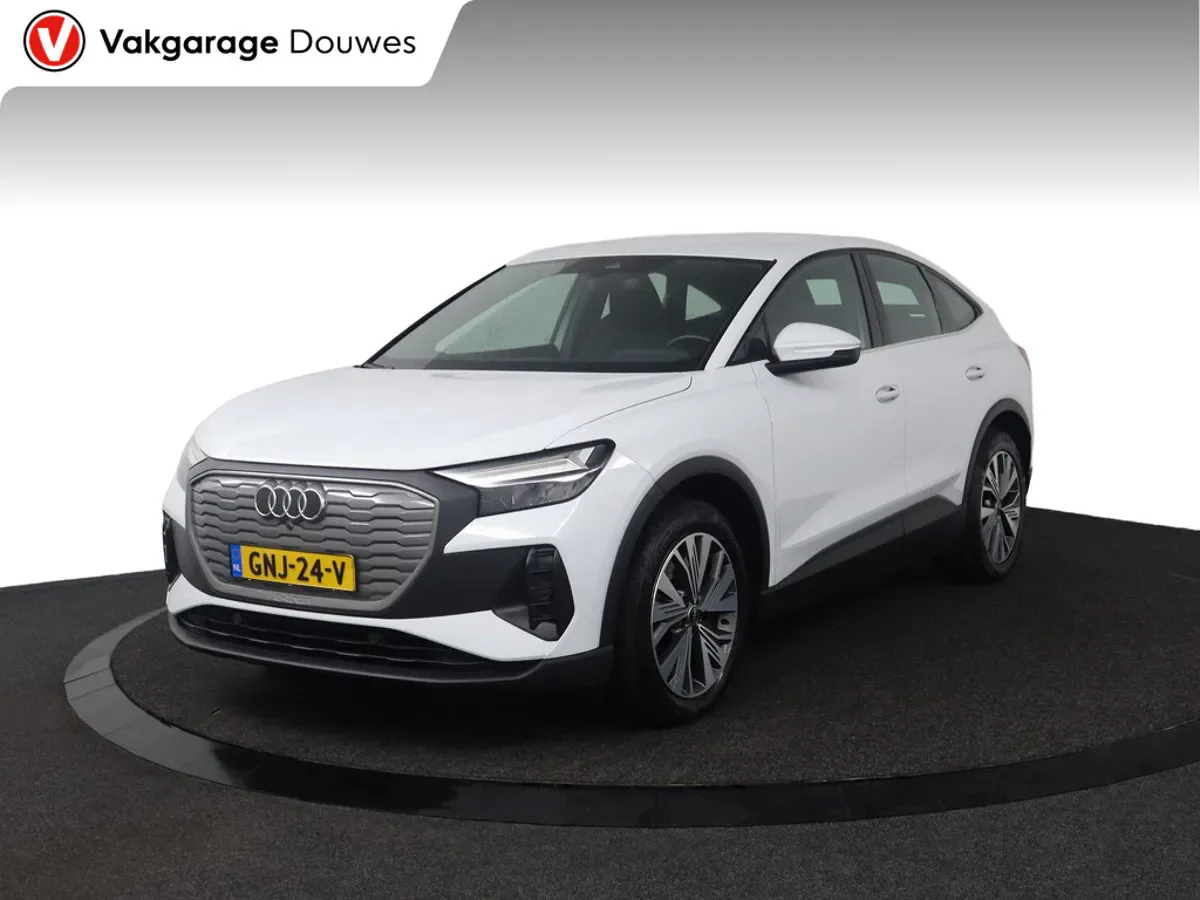 Audi Q4 e-tron (2023) — foto 1