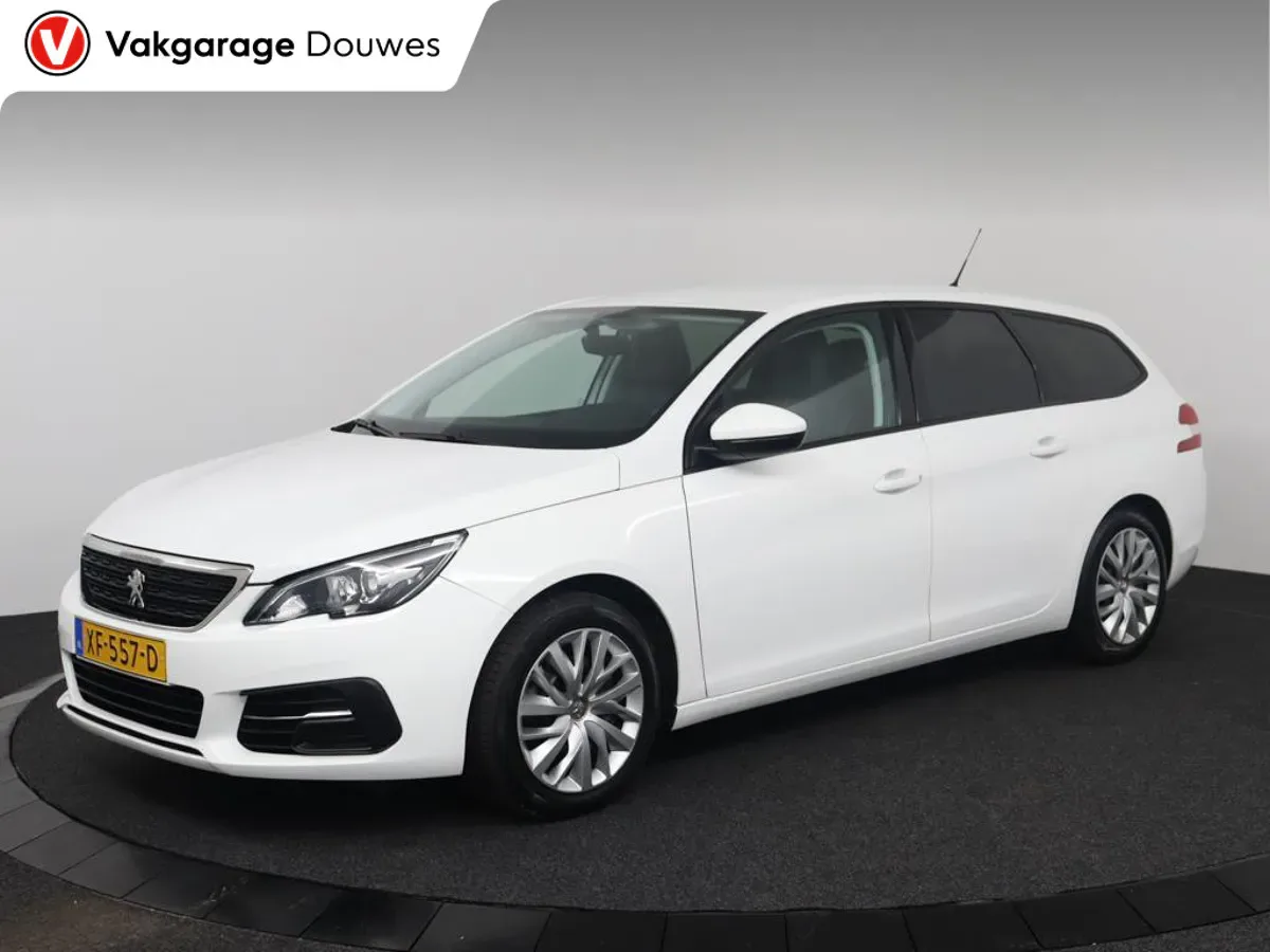 Peugeot 308 (2019) — foto 1