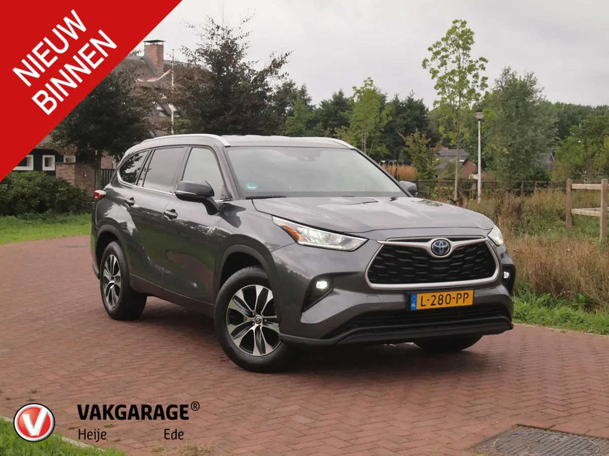 Toyota Highlander (2021) — foto 1