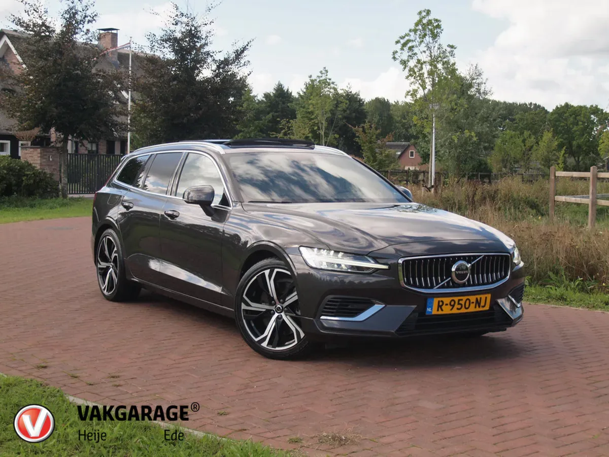 Volvo V60 (2022) — foto 1