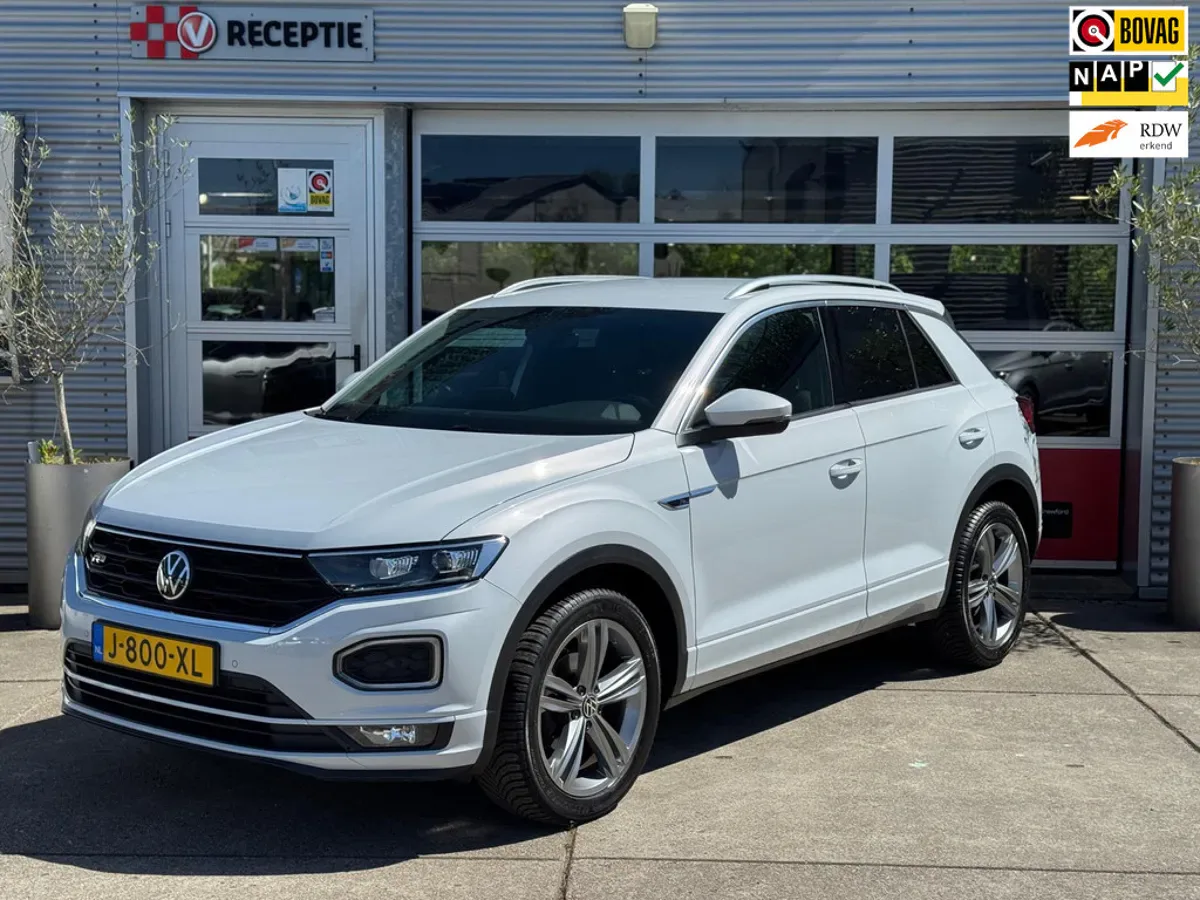 Volkswagen T-Roc (2020) — foto 1
