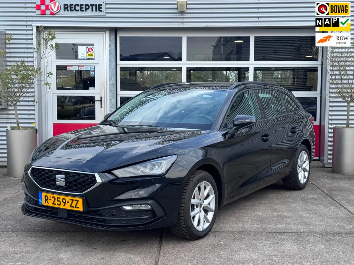 SEAT Leon Sportstourer (2023) — foto 1
