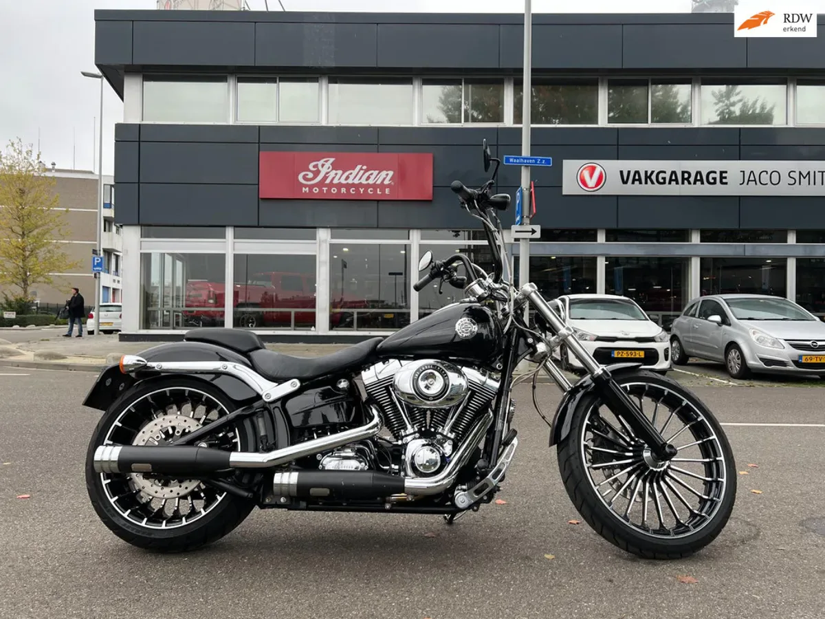 Harley-Davidson Softail (2013) — foto 1