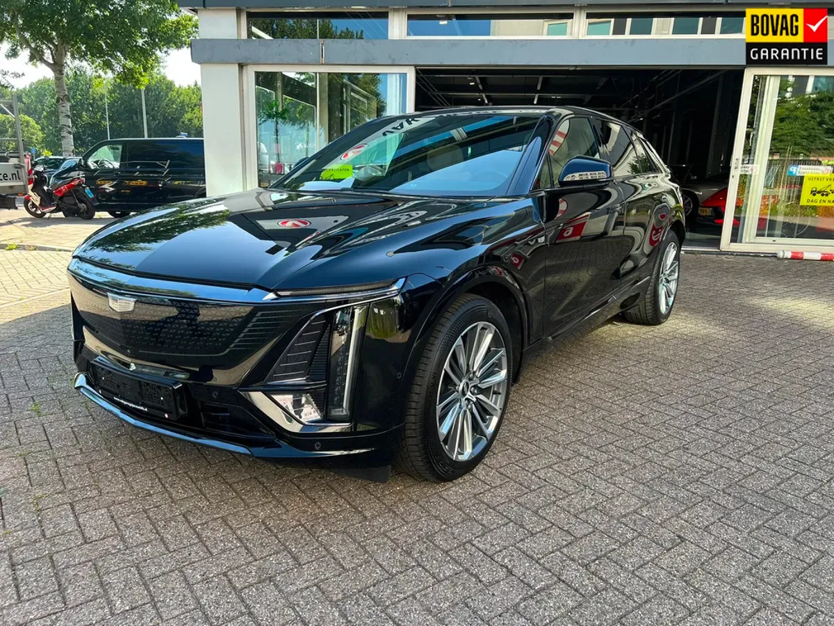 Cadillac Lyriq (2024) — foto 1